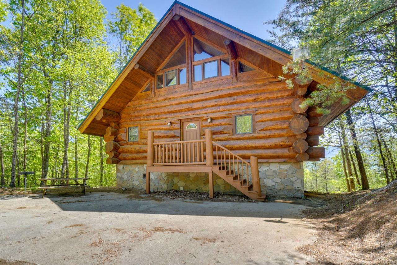 Holiday home Smoky Mountain Vacation With Hot Tub!